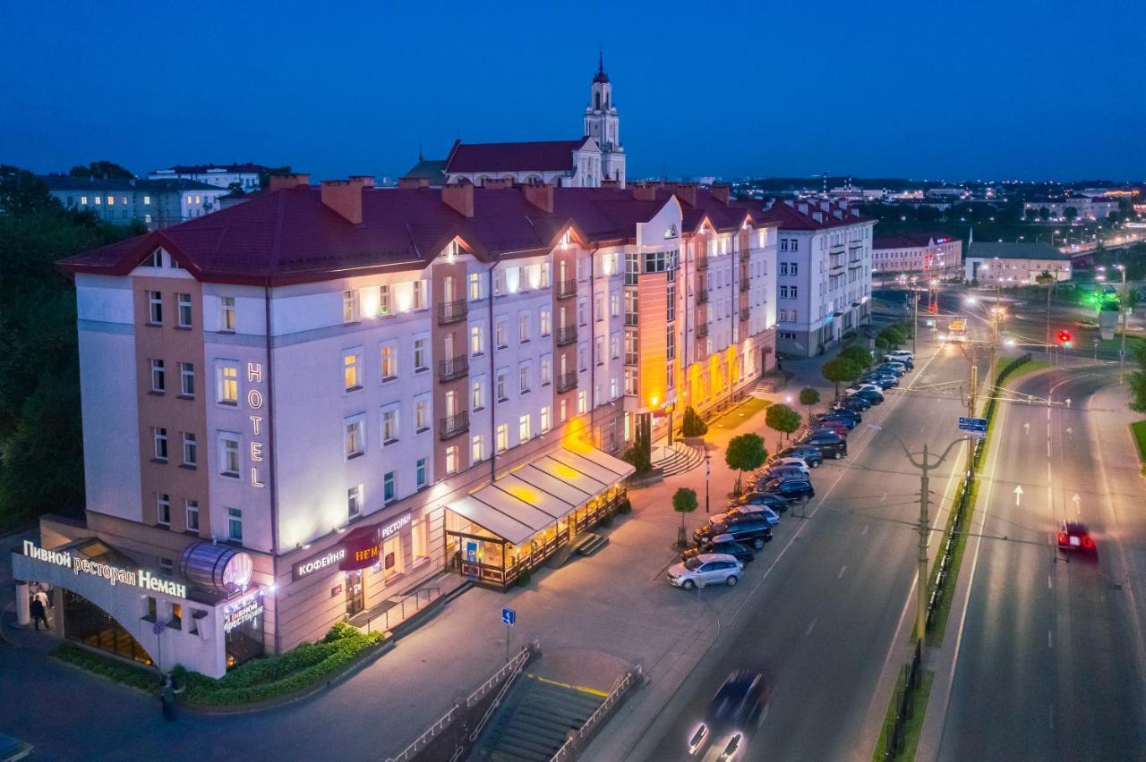 Neman Hotel กรอดโน ภายนอก รูปภาพ