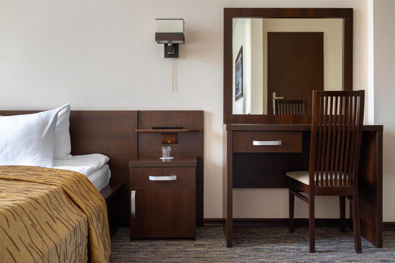 Neman Hotel กรอดโน ภายนอก รูปภาพ