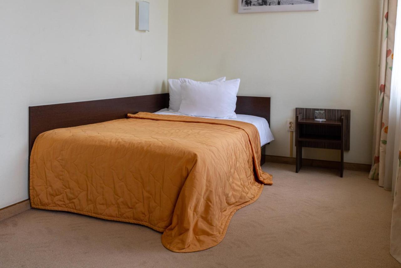 Neman Hotel กรอดโน ภายนอก รูปภาพ