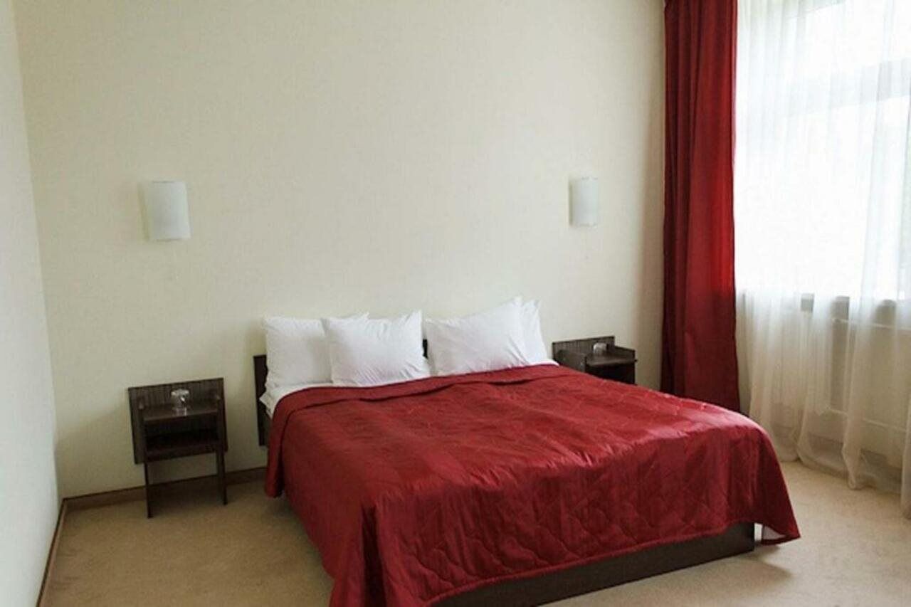 Neman Hotel กรอดโน ภายนอก รูปภาพ